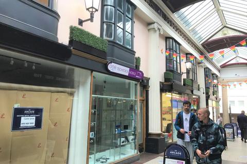 Property to rent, The Arcade Bristol BS1 3JD
