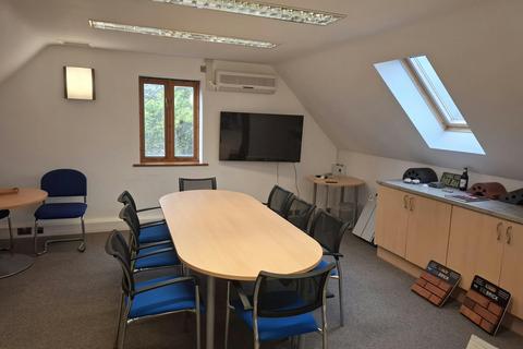 Office to rent, 60 Lydiate Ash Rd Bromsgrove B61 0QL