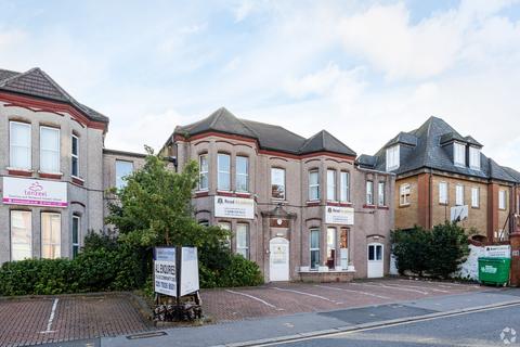 Mixed use to rent, 34 Mansfield Rd Ilford IG1 3BD