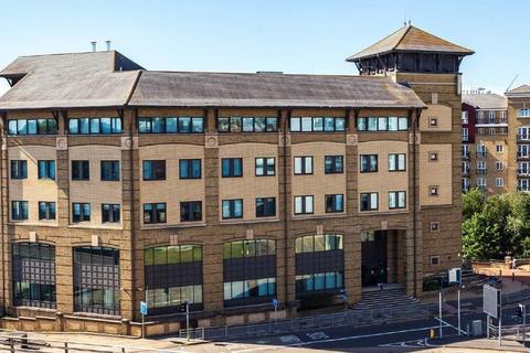 Office to rent, 34 Bridge St Reading RG1 2LU