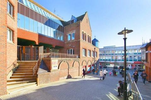 Office to rent, 107-111 Peascod St Windsor SL4 1DN