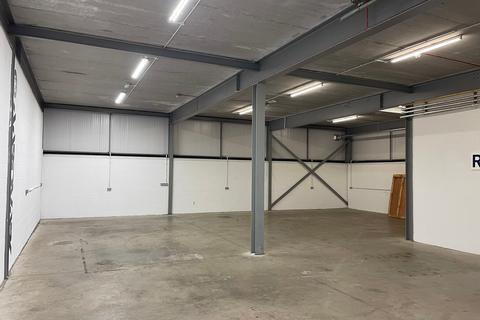 Warehouse to rent, Lower Cape Warwick CV34 5DR