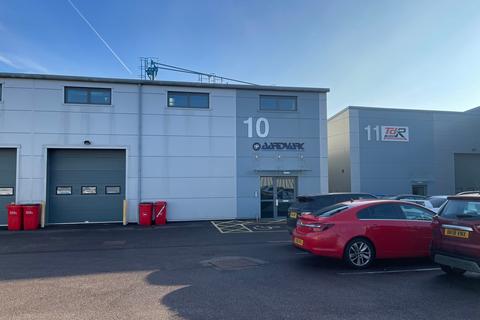 Warehouse to rent, Lower Cape Warwick CV34 5DR
