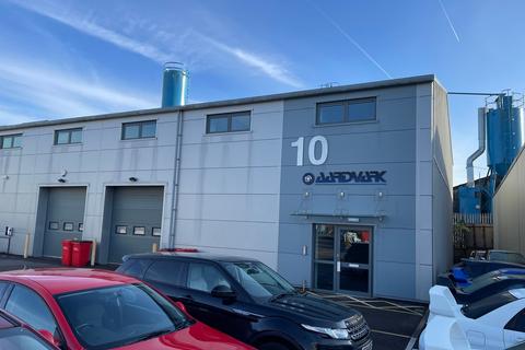 Warehouse to rent, Lower Cape Warwick CV34 5DR