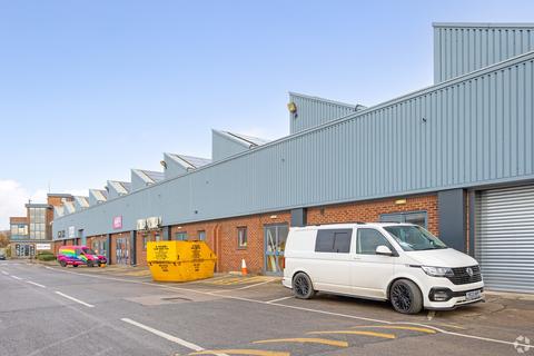 Warehouse to rent, 200 Clough Rd Hull HU5 1SN