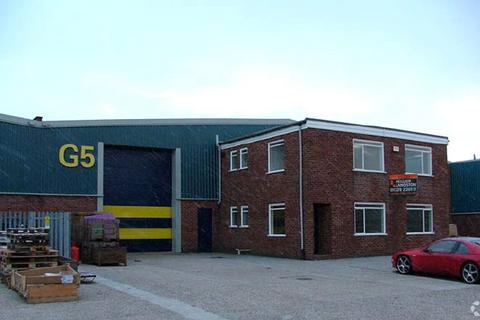 Distribution warehouse to rent, Military Rd Fareham PO16 8TT