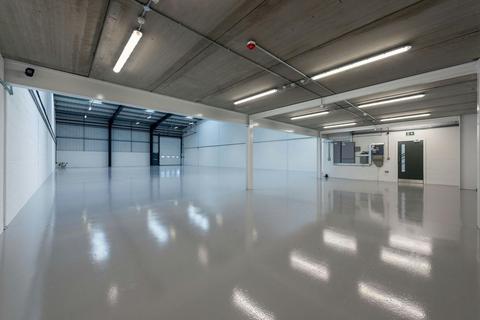 Distribution warehouse to rent, Portfield Rd Portsmouth PO3 5SF