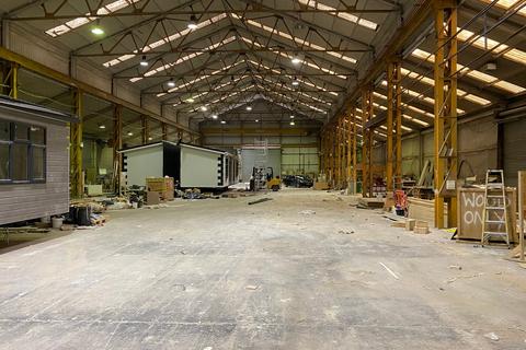 Warehouse to rent, Askern Rd Carcroft DN6 8DE