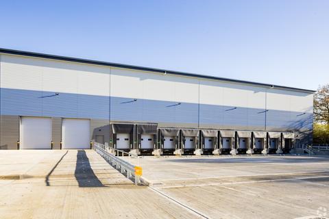 Distribution warehouse to rent, Longshot Ln Bracknell RG12 1RL