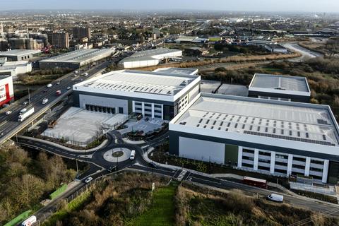 Warehouse to rent, Jenkins Ln Barking IG11 0AD