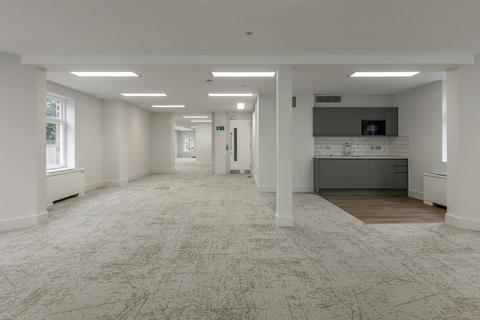 Office to rent, 121 Kingsway London WC2B 6PA