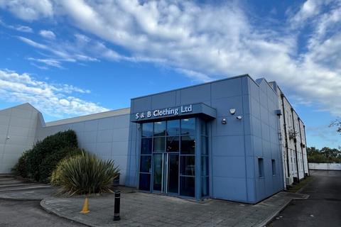 Warehouse to rent, 92-94 Gipsy Ln Leicester LE4 6RE