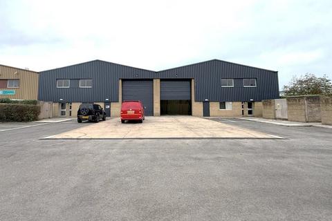 Warehouse to rent, Mackenzie Way Swindon Village GL51 9TX