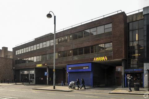 Office to rent, 25 Bakers Rd Uxbridge UB8 1RG