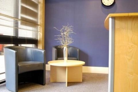 Office to rent, 25 Bakers Rd Uxbridge UB8 1RG