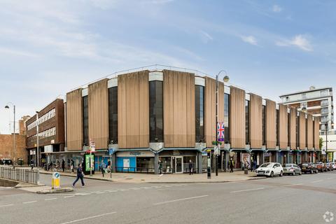 Office to rent, Bakers Rd Uxbridge UB8 1RG