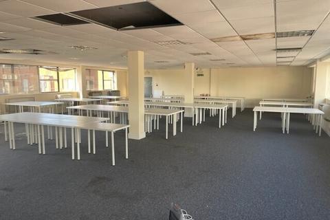 Office to rent, Bakers Rd Uxbridge UB8 1RG