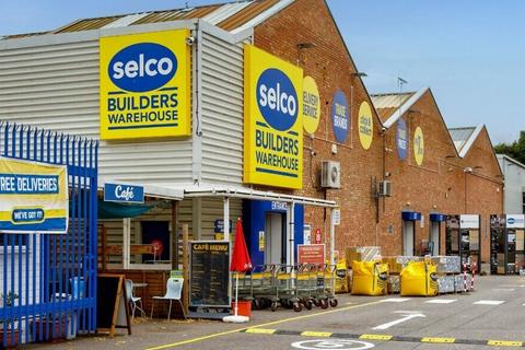 Distribution warehouse for sale, 292-296 Wharfdale Rd Birmingham B11 2DT