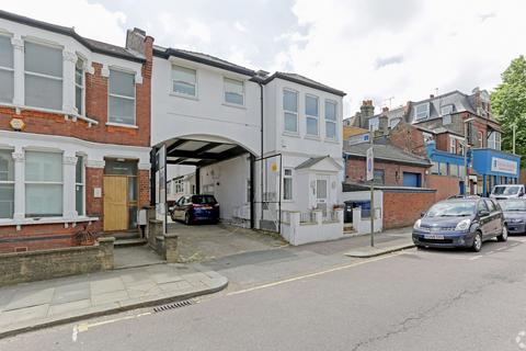 Industrial unit to rent, Bedford Rd London N2 9DB