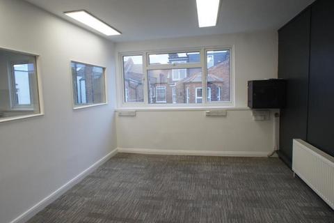 Industrial unit to rent, Bedford Rd London N2 9DB