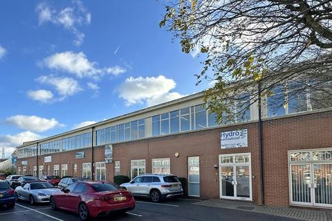 Office to rent, 6-10 Brunel Rd Reading RG7 4AB