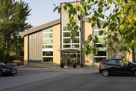 Office to rent, Selby Rd Leeds LS15 4LG