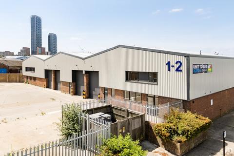 Distribution warehouse to rent, Standard Rd London NW10 6DF