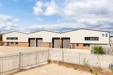Distribution warehouse to rent, Standard Rd London NW10 6DF