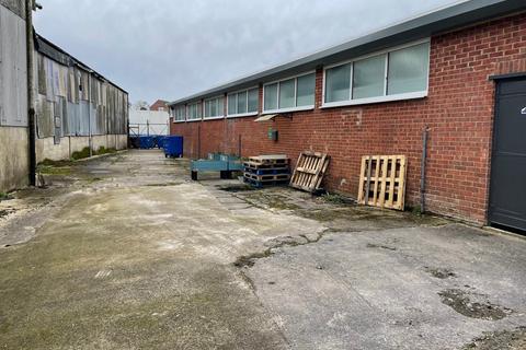 Warehouse to rent, London Rd Devizes SN10 2HW