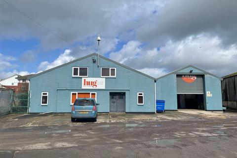 Warehouse to rent, London Rd Devizes SN10 2HW