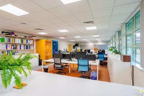 Office to rent, Gallows Hl Warwick CV34 6UW