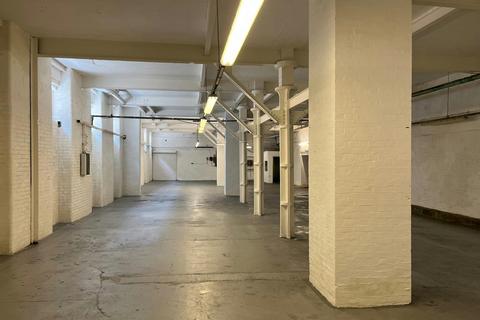 Industrial unit to rent, Sandown Rd Watford WD24 7DH