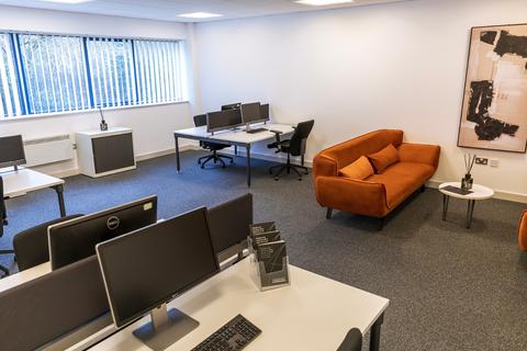 Office to rent, Davyfield Road Rd Blackburn BB1 2QY