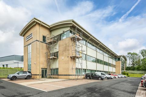 Office to rent, Davyfield Road Rd Blackburn BB1 2QY