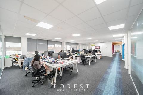 Office to rent, 2 Dollis Park London N3 1HF