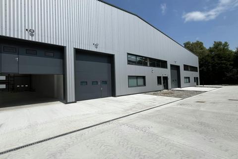 Warehouse to rent, London Rd Macclesfield SK10 4NL