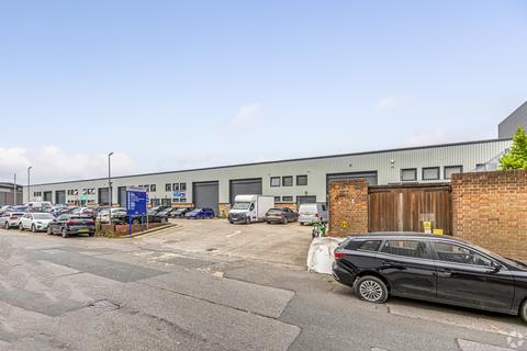 Warehouse to rent, Alliance Rd London W3 0RA