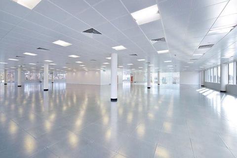 Office to rent, 5 Chertsey Ln Staines TW18 3DT