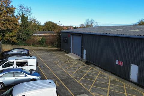 Warehouse to rent, Hambleton Grv Knaresborough HG5 0DB