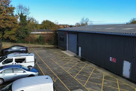 Warehouse to rent, Hambleton Grv Knaresborough HG5 0DB
