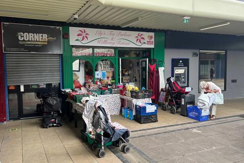 Retail property (high street) to rent, 1 Greenwood Sq Birmingham B37 5TL