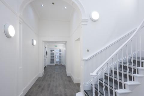 Office to rent, 2-10 Gordon St Glasgow G1 3PL
