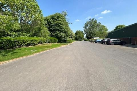 Warehouse to rent, Crouch Ln Windsor SL4 4PX
