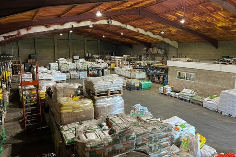 Warehouse to rent, Unit 2, Millside Park Winkfield Windsor SL4 4PX