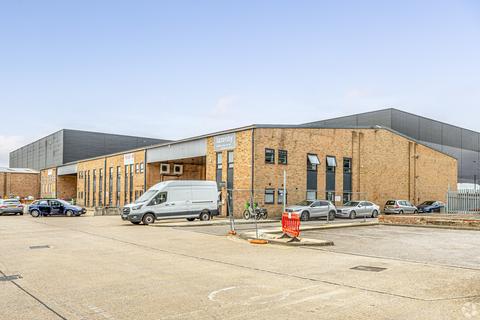 Warehouse to rent, 18-24 Whitby Ave London NW10 7SF