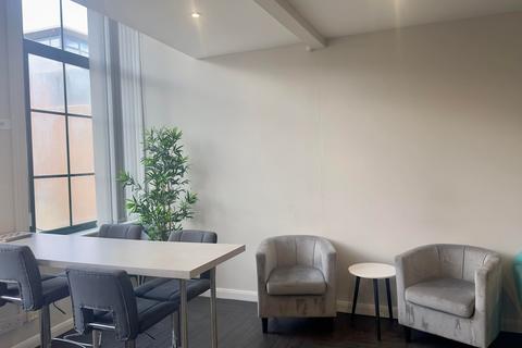 Office to rent, 21-23 Castle Gate Nottingham NG1 7AQ