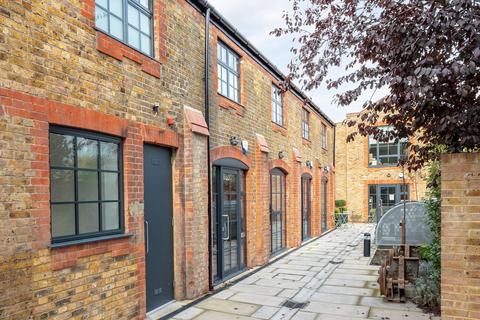 Office to rent, 23 Waldegrave Rd Teddington TW11 8LA