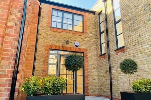 Office to rent, 23 Waldegrave Rd Teddington TW11 8LA