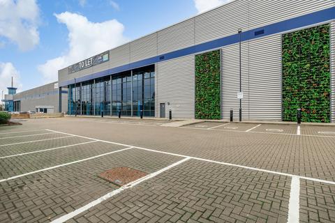 Warehouse to rent, Choats Rd Dagenham RM9 6RH