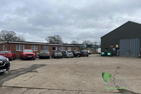Warehouse to rent, Westcott Ventue Park Westcott HP18 0XB